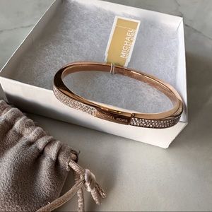 NEW Michael Kors Rose Gold Bangle Bracelet